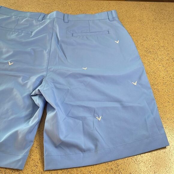 Mens Callaway light blue golf shorts with white embroidered logos throughout - Picture 6 of 11